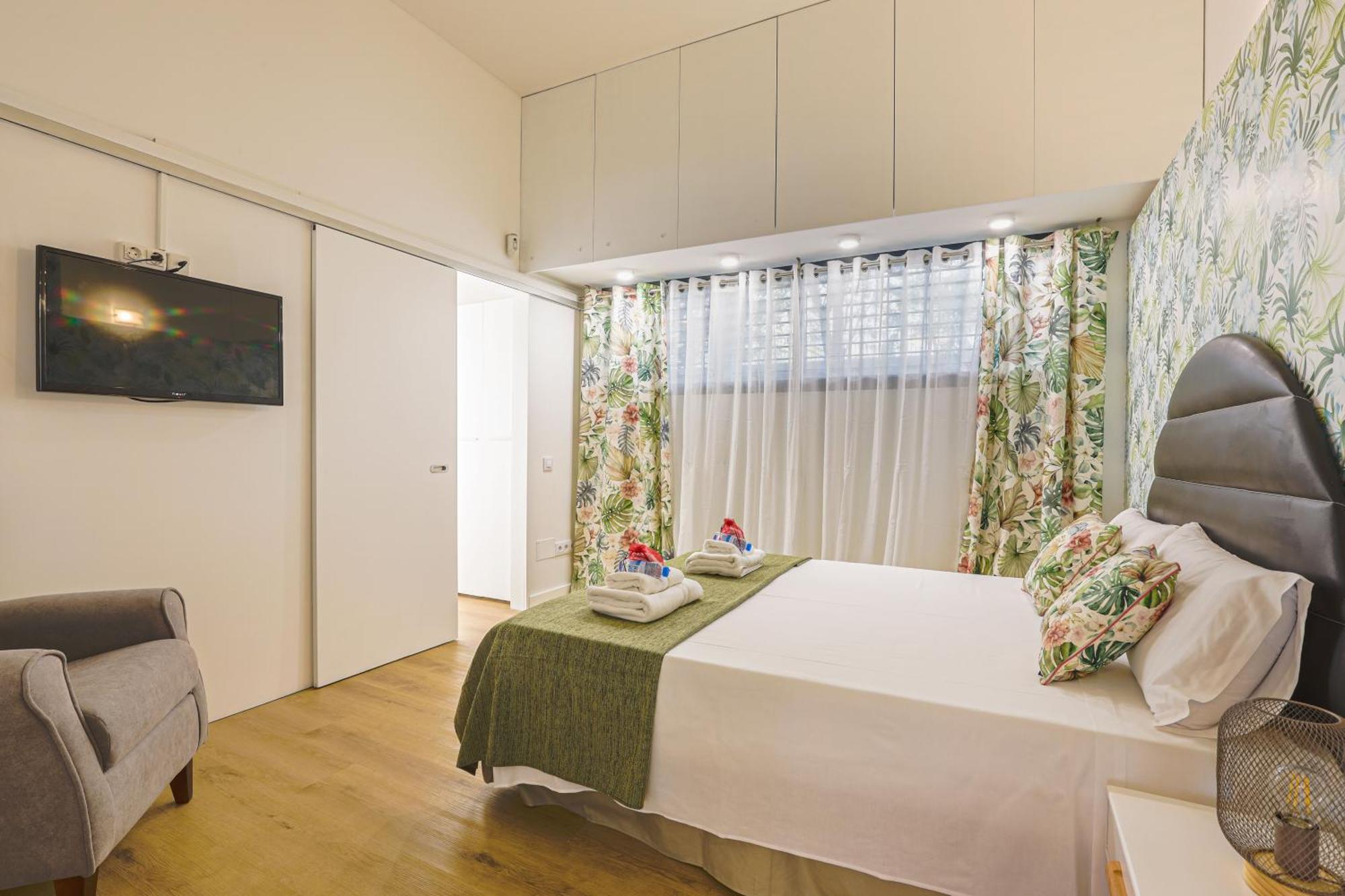 Alcam Les Corts Apartment Barcelona Luaran gambar
