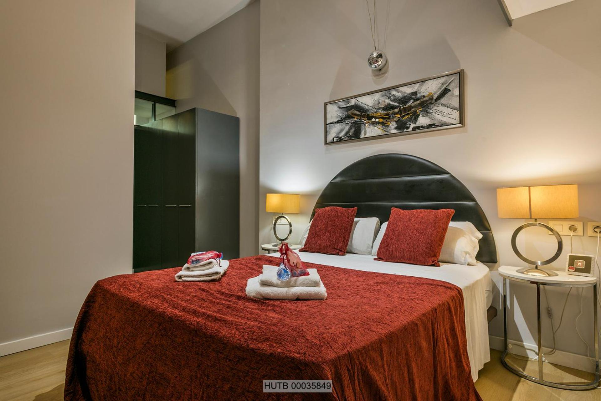 Alcam Les Corts Apartment Barcelona Luaran gambar
